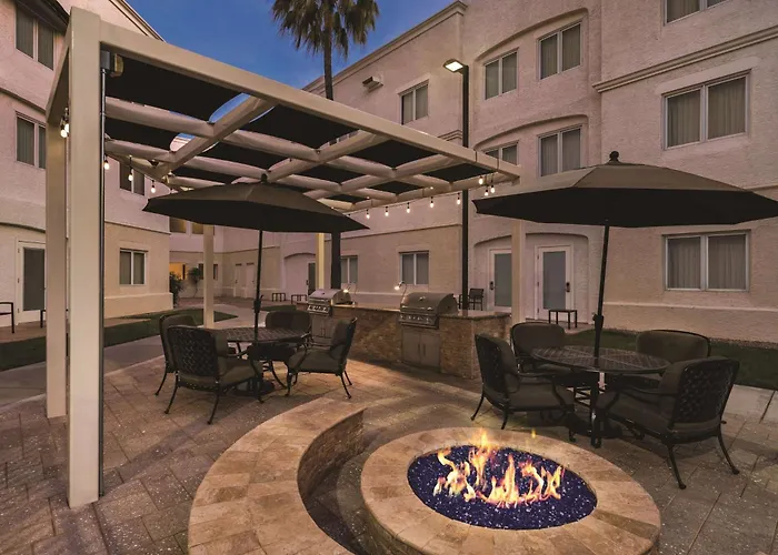 Homewood St. Philip's Plaza Hotel Tucson