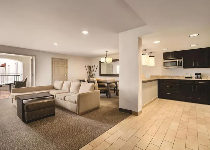 Homewood St. Philip's Plaza Hotel Tucson