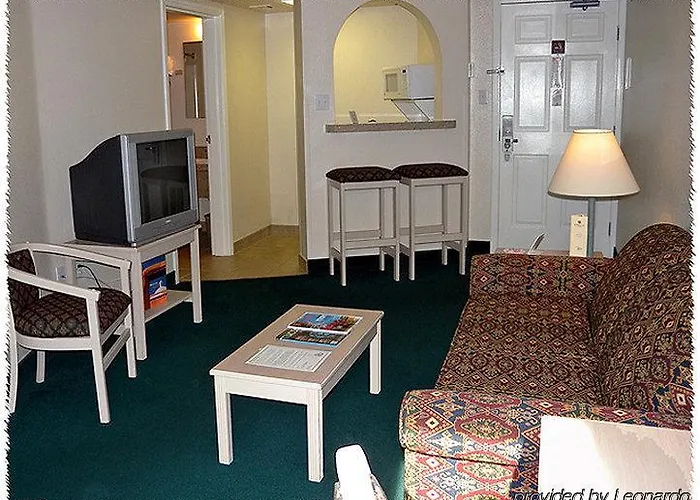 Hotel Homewood St. Philip's Plaza 3*
