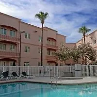 Hotel Homewood St. Philip's Plaza